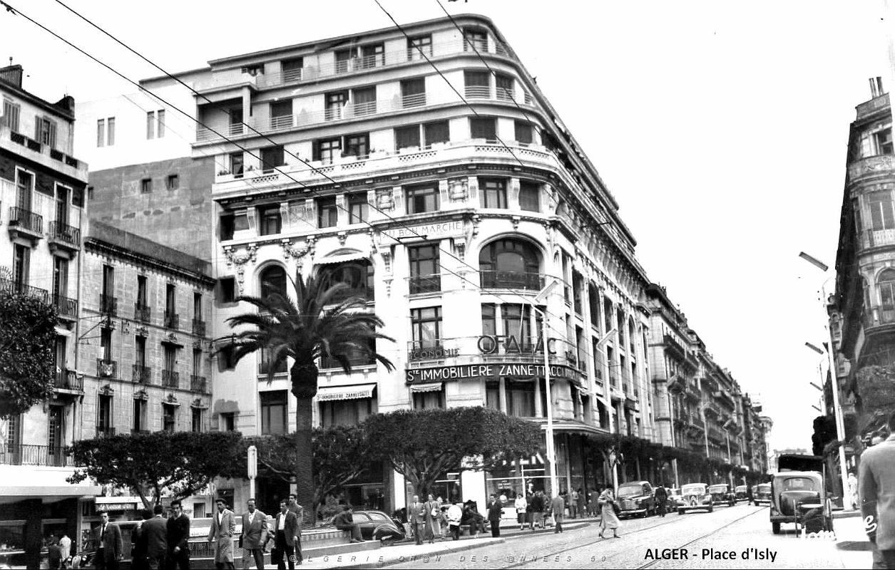 831- Alger - Place d'Isly.jpg